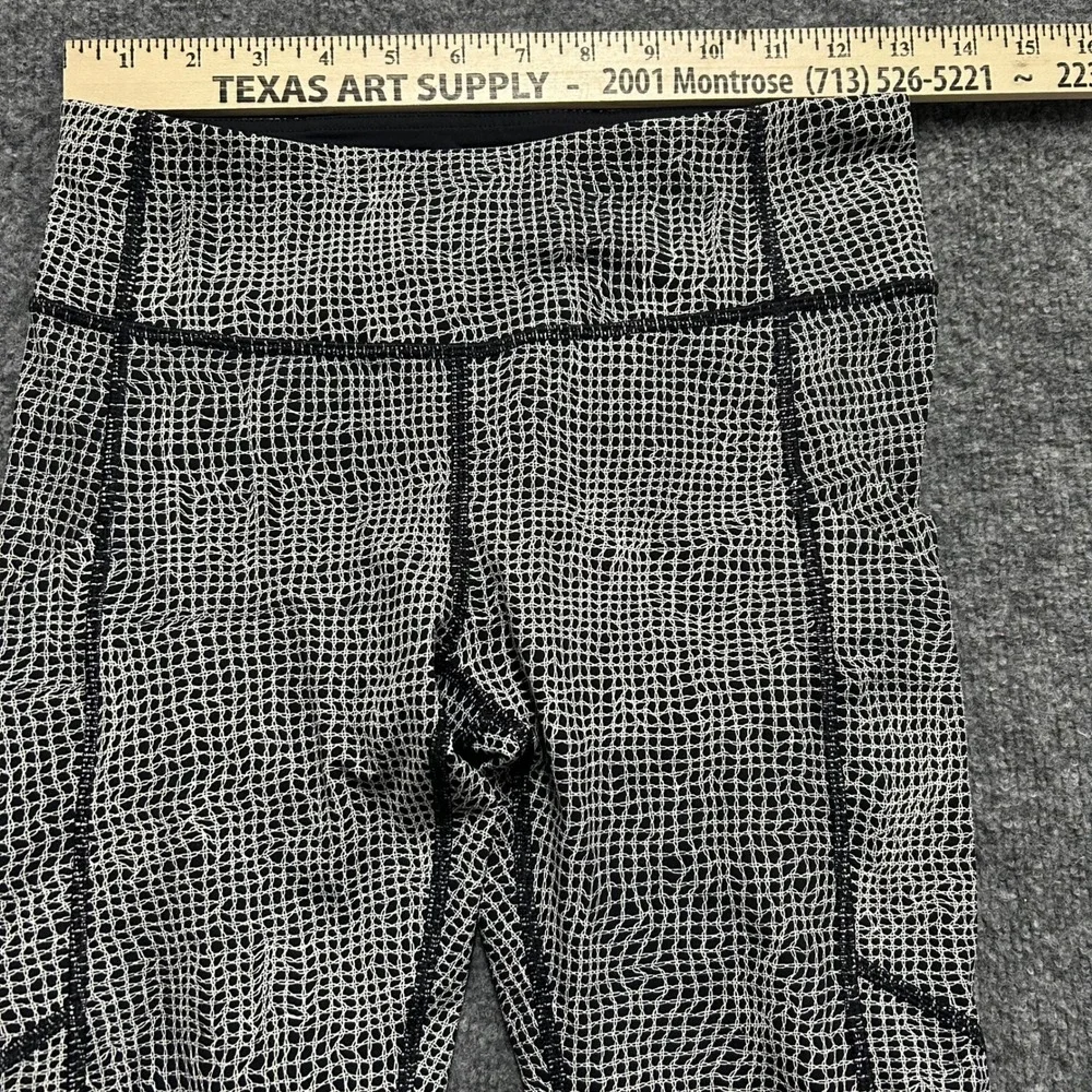 Lululemon Leggings Womens Size 4 Black White Grid Speed Up Tight Mesh Athletic